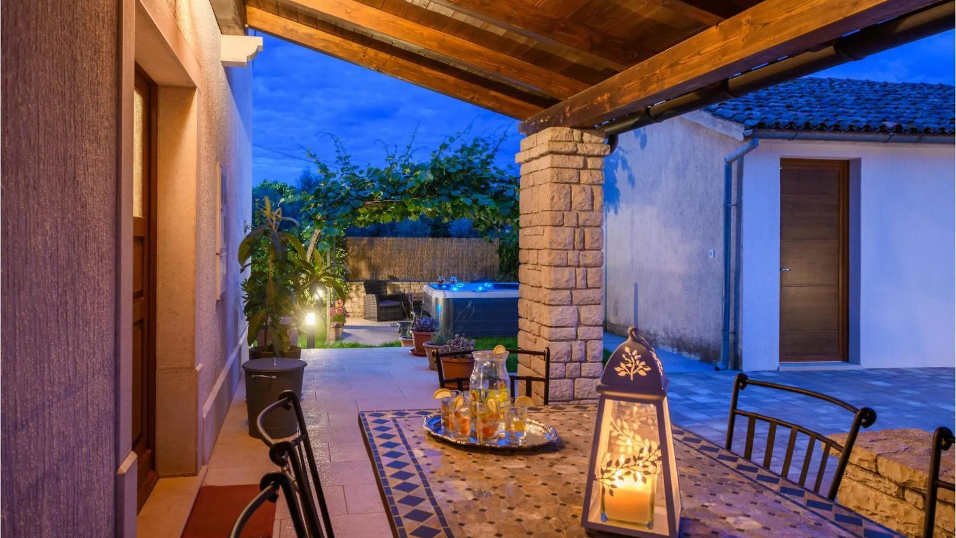 بيت للعطل 2 Bedroom Cozy Home In كرينكا